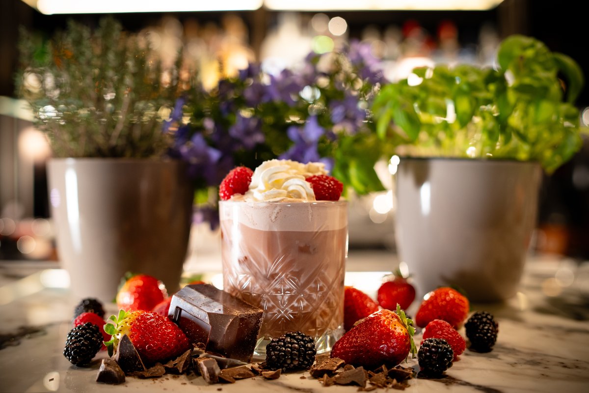Cioccolata calda con frutti di bosco